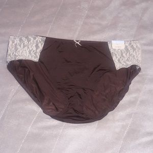 Cacique Intimates & Sleepwear - Brown & Cream Hipster Panties w/Lace NWT 14/16 Cacique Intimates & Sleepwear - Brown & Cream Hipster Panties w/Lace NWT 14/16